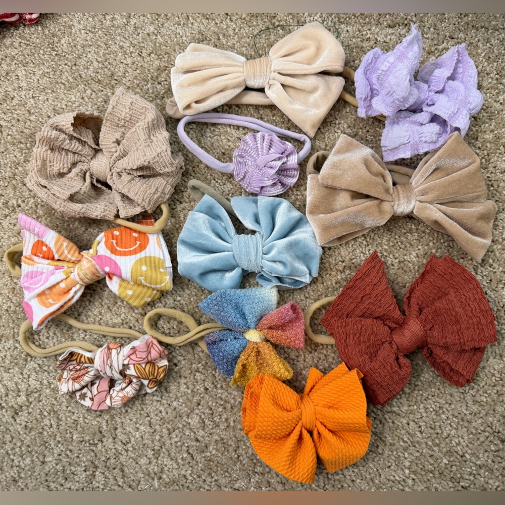 HUGE Baby Girl Headband & Bow Bundle Soft Nylon + Fabric Variety Lot- see pics